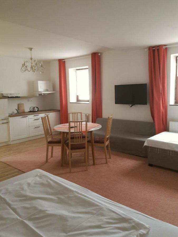 Apartmany Sedmikraska Tehovec Екстериор снимка